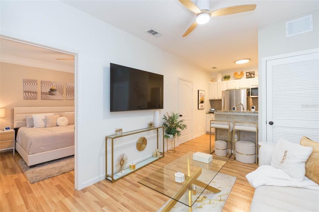 For Sale: $148,000 (1 beds, 1 baths, 830 Square Feet)