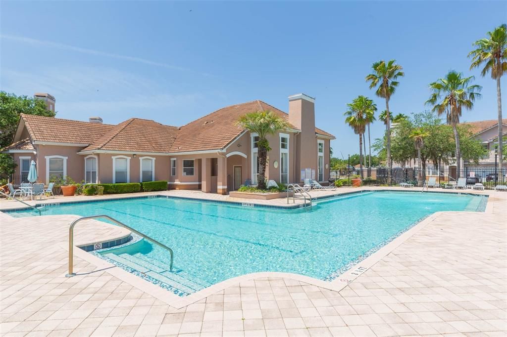 For Sale: $148,000 (1 beds, 1 baths, 830 Square Feet)