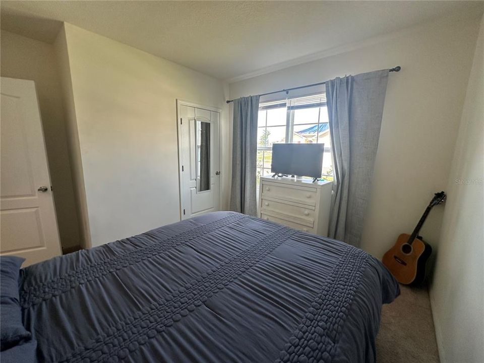 Под контрактом: $279,900 (4 спален, 2 ванн, 1867 Квадратных фут)