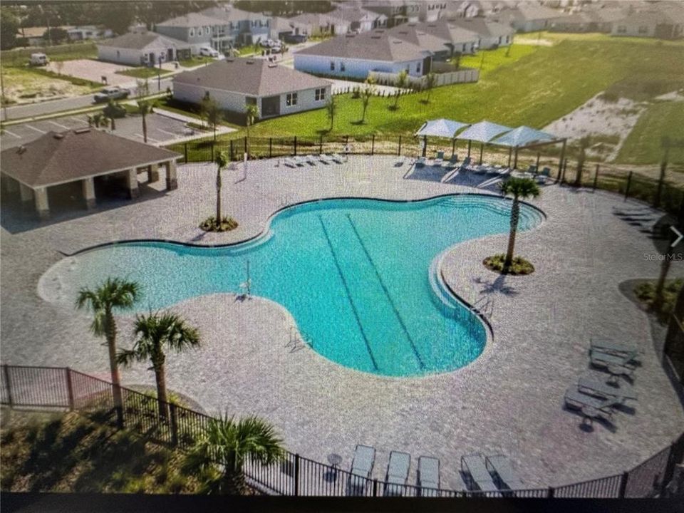 Под контрактом: $279,900 (4 спален, 2 ванн, 1867 Квадратных фут)