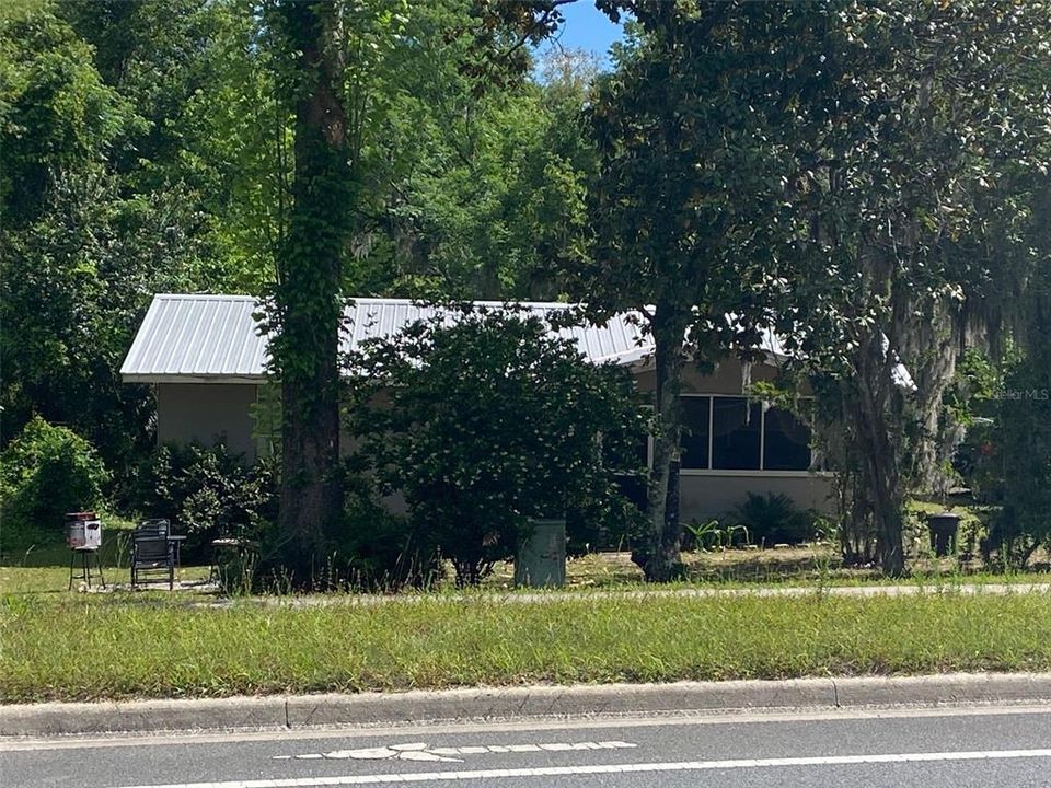 На продажу: $350,000 (3 спален, 1 ванн, 1069 Квадратных фут)