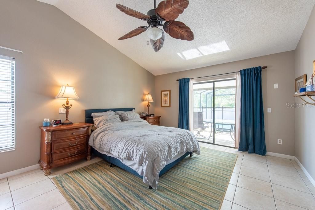For Sale: $375,000 (3 beds, 2 baths, 1464 Square Feet)