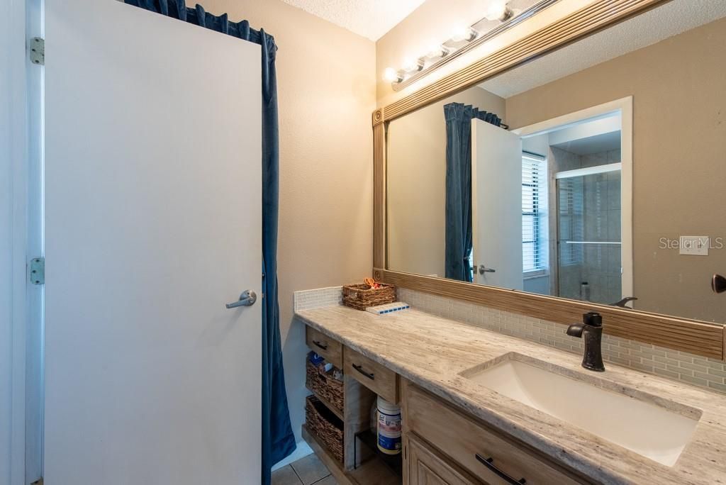 For Sale: $375,000 (3 beds, 2 baths, 1464 Square Feet)