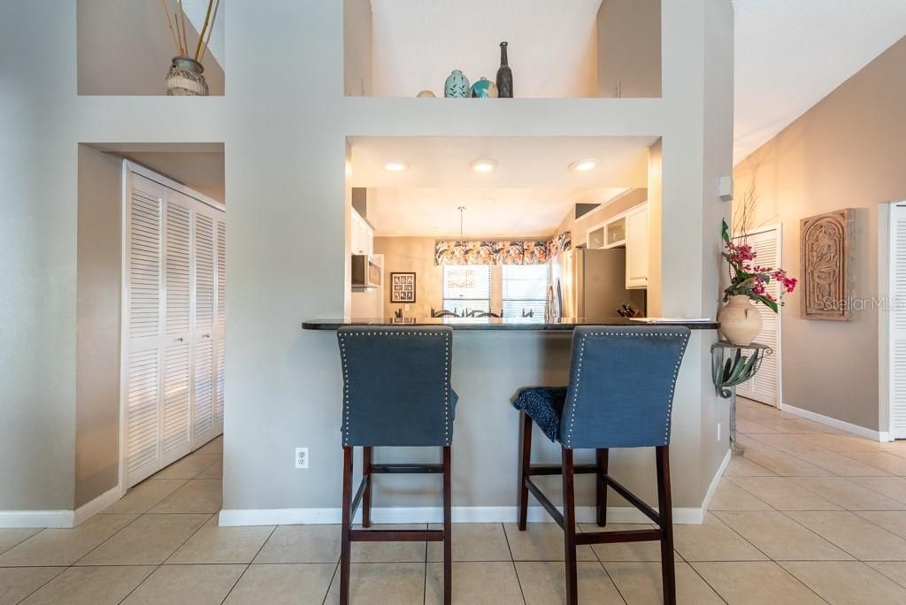 For Sale: $375,000 (3 beds, 2 baths, 1464 Square Feet)