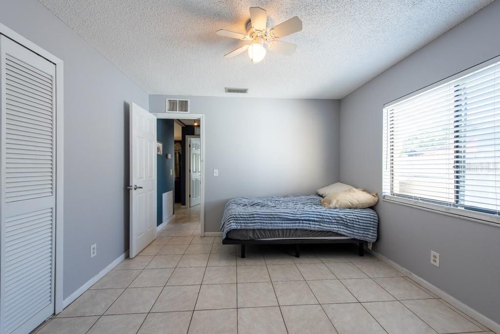 For Sale: $375,000 (3 beds, 2 baths, 1464 Square Feet)