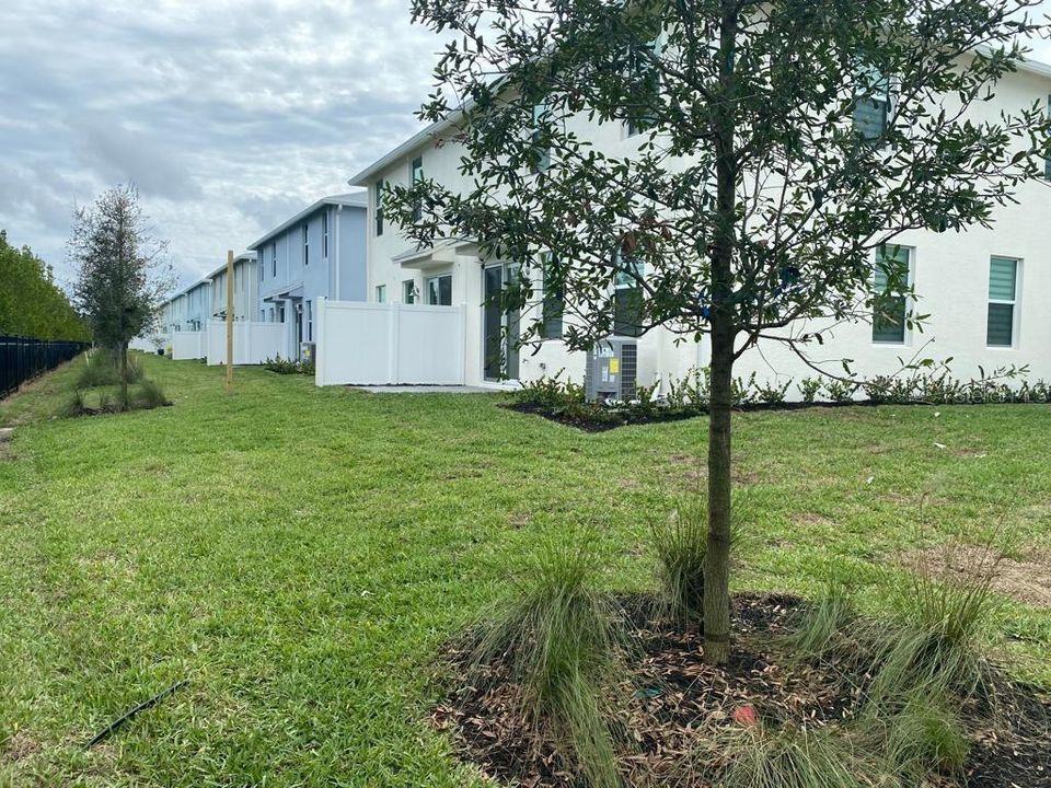 Recently Rented: $2,800 (3 beds, 2 baths, 1312 Square Feet)