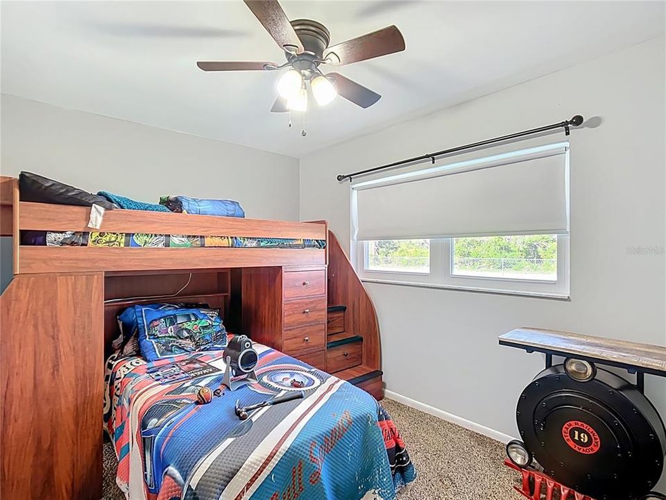 На продажу: $369,900 (3 спален, 2 ванн, 1764 Квадратных фут)