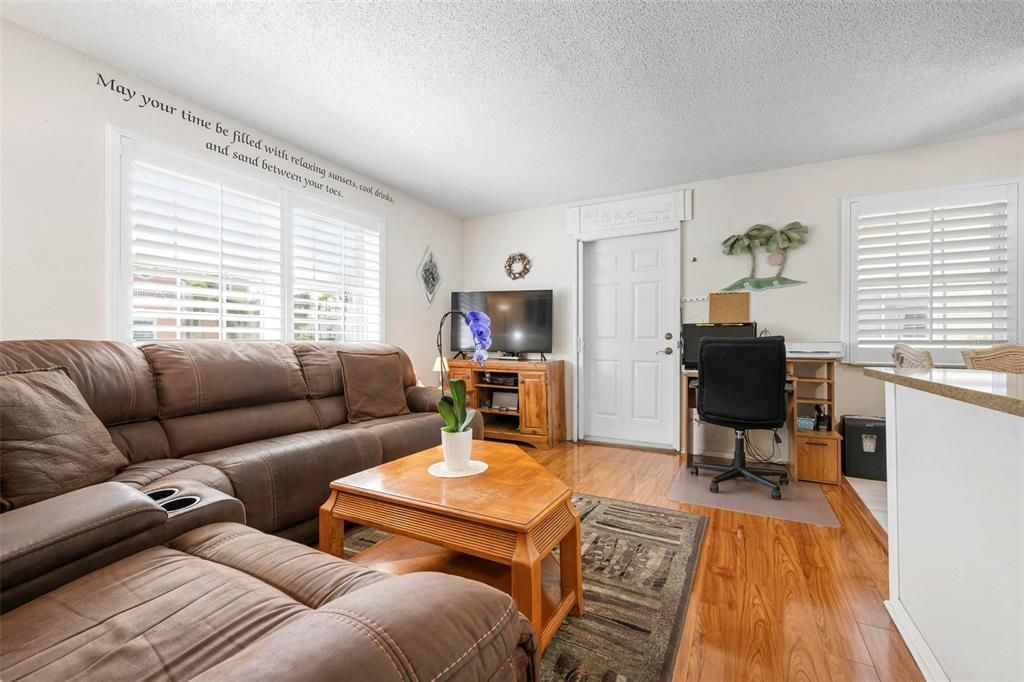 Activo con contrato: $919,000 (2 camas, 0 baños, 1200 Pies cuadrados)