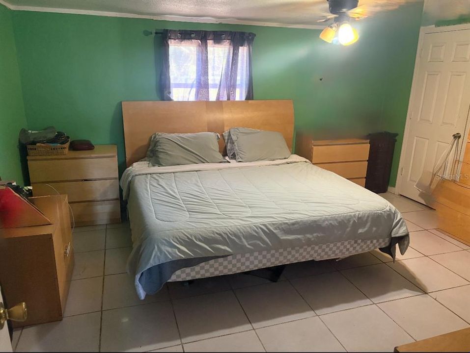 En Venta: $233,000 (3 camas, 2 baños, 1308 Pies cuadrados)