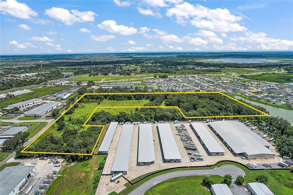 На продажу: $4,800,000 (18.00 acres)