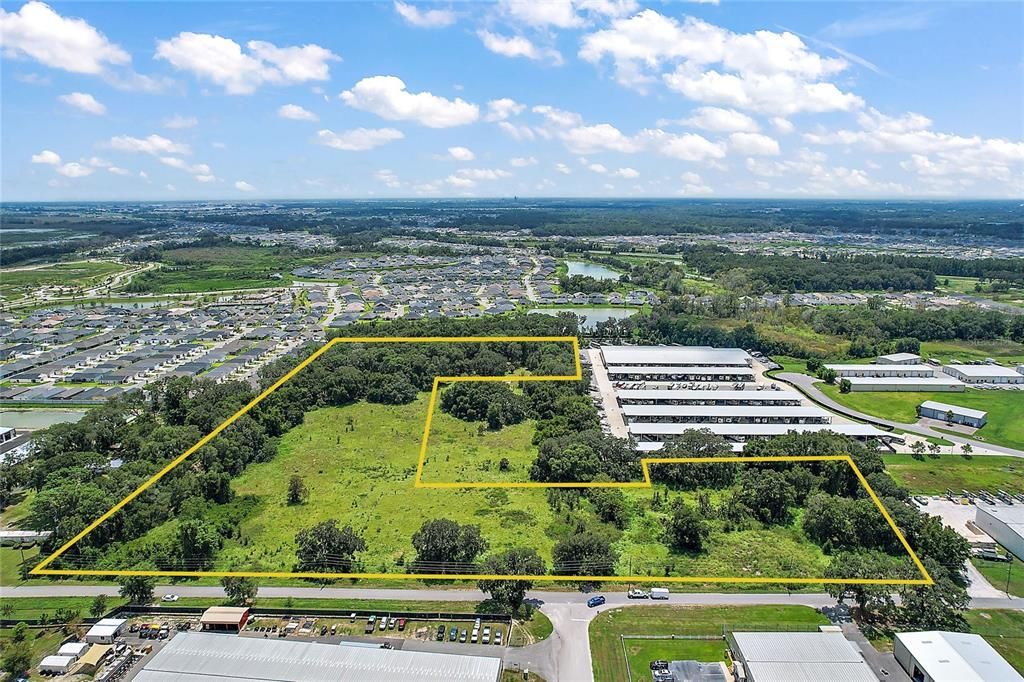 На продажу: $4,800,000 (18.00 acres)