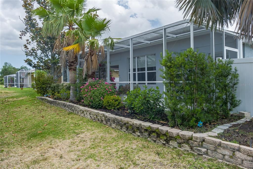 For Sale: $413,500 (3 beds, 2 baths, 1713 Square Feet)