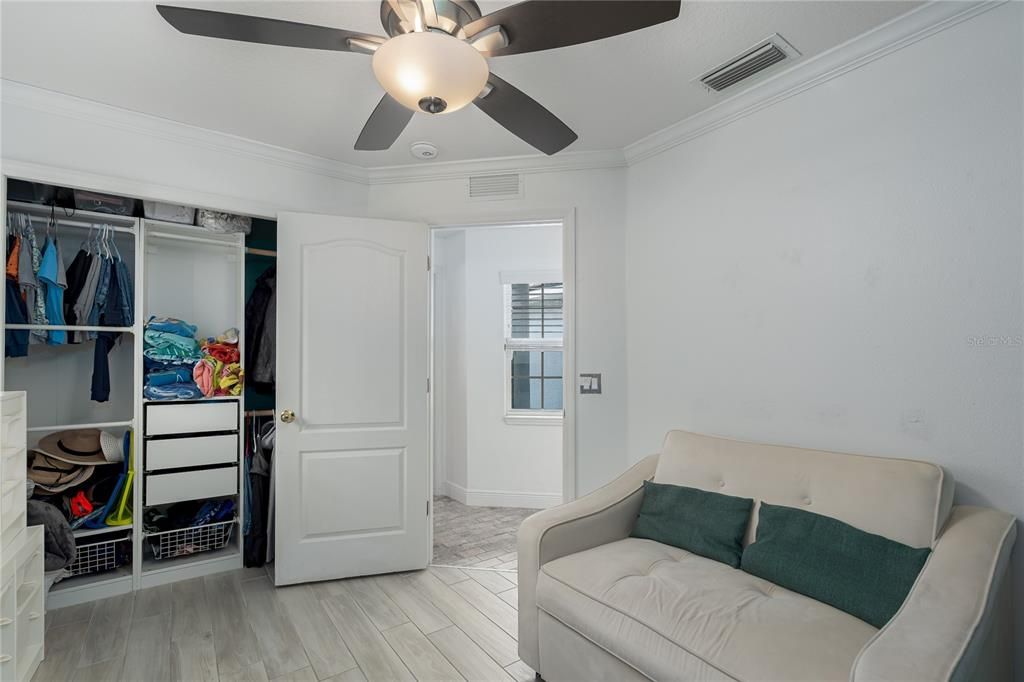 For Sale: $413,500 (3 beds, 2 baths, 1713 Square Feet)