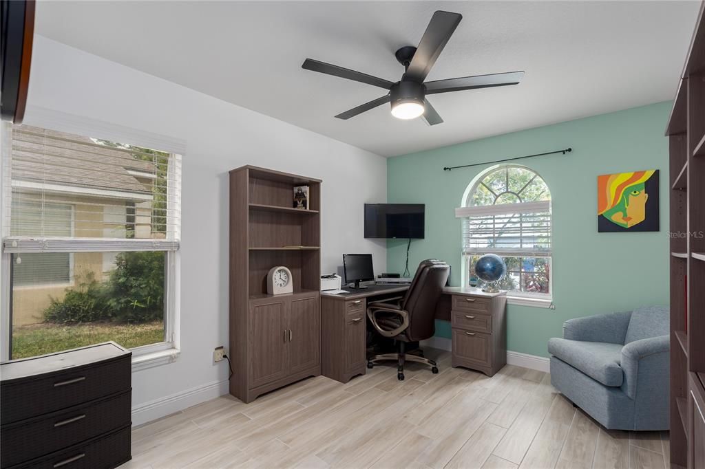 For Sale: $413,500 (3 beds, 2 baths, 1713 Square Feet)