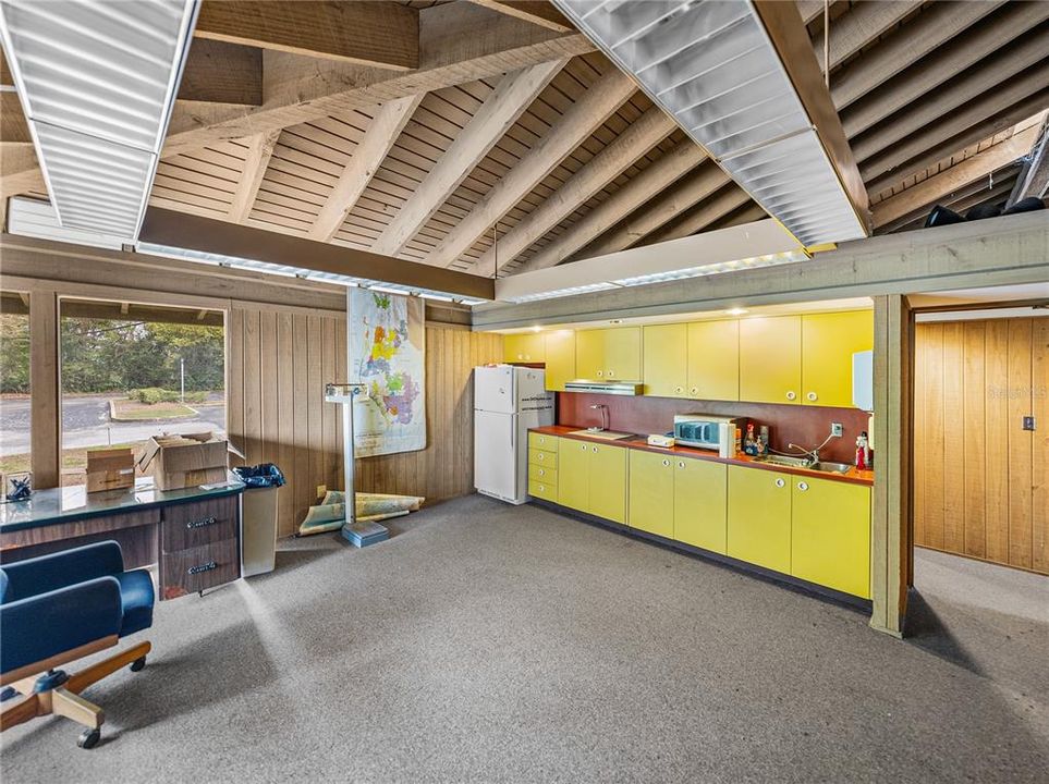 待售: $999,900 (0 贝兹, 0 浴室, 4534 平方英尺)