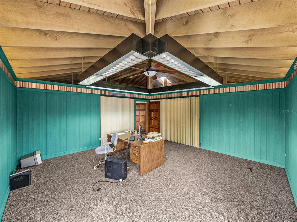 待售: $999,900 (0 贝兹, 0 浴室, 4534 平方英尺)