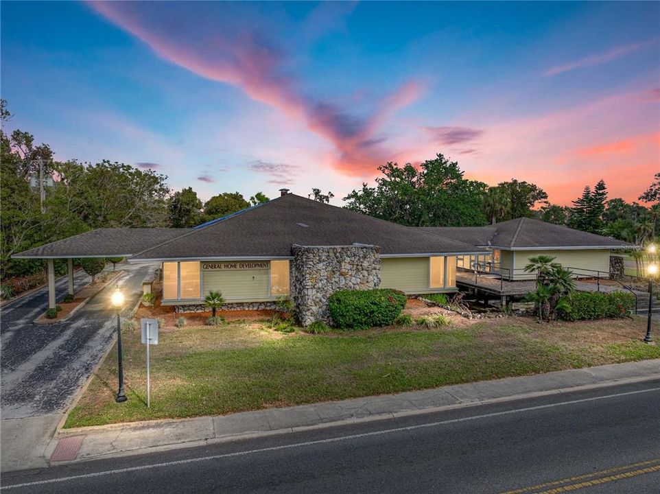 待售: $999,900 (0 贝兹, 0 浴室, 4534 平方英尺)