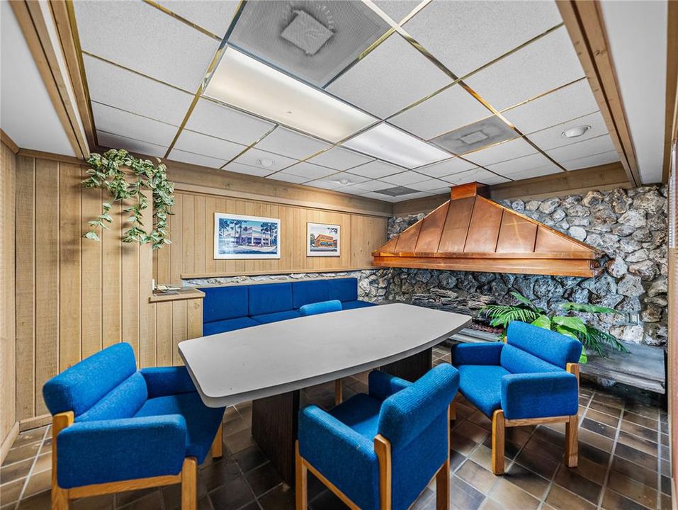 待售: $999,900 (0 贝兹, 0 浴室, 4534 平方英尺)