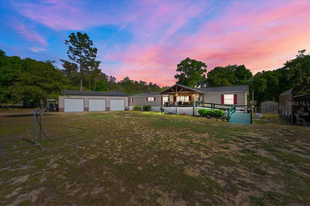 Vendido Recientemente: $309,900 (4 camas, 2 baños, 2356 Pies cuadrados)