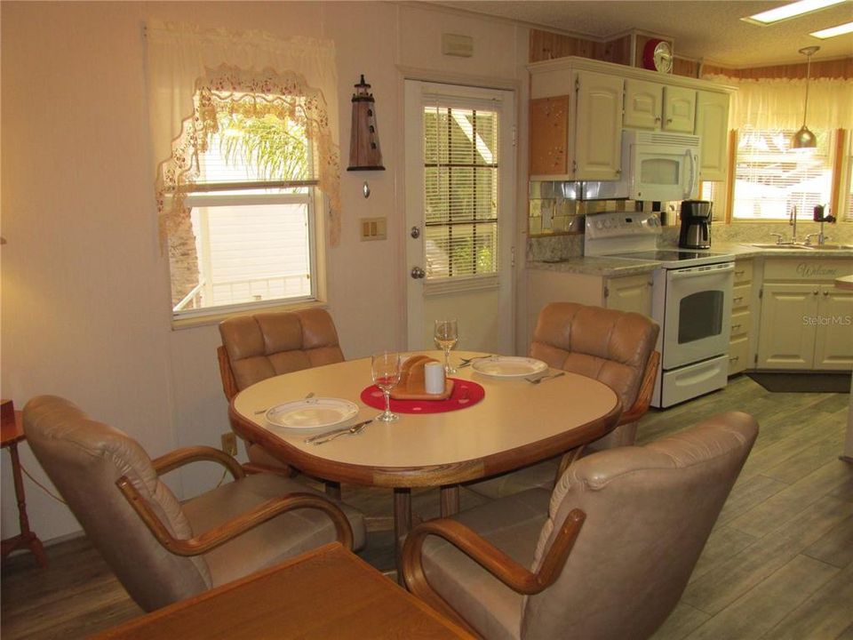 待售: $150,000 (2 贝兹, 2 浴室, 1080 平方英尺)