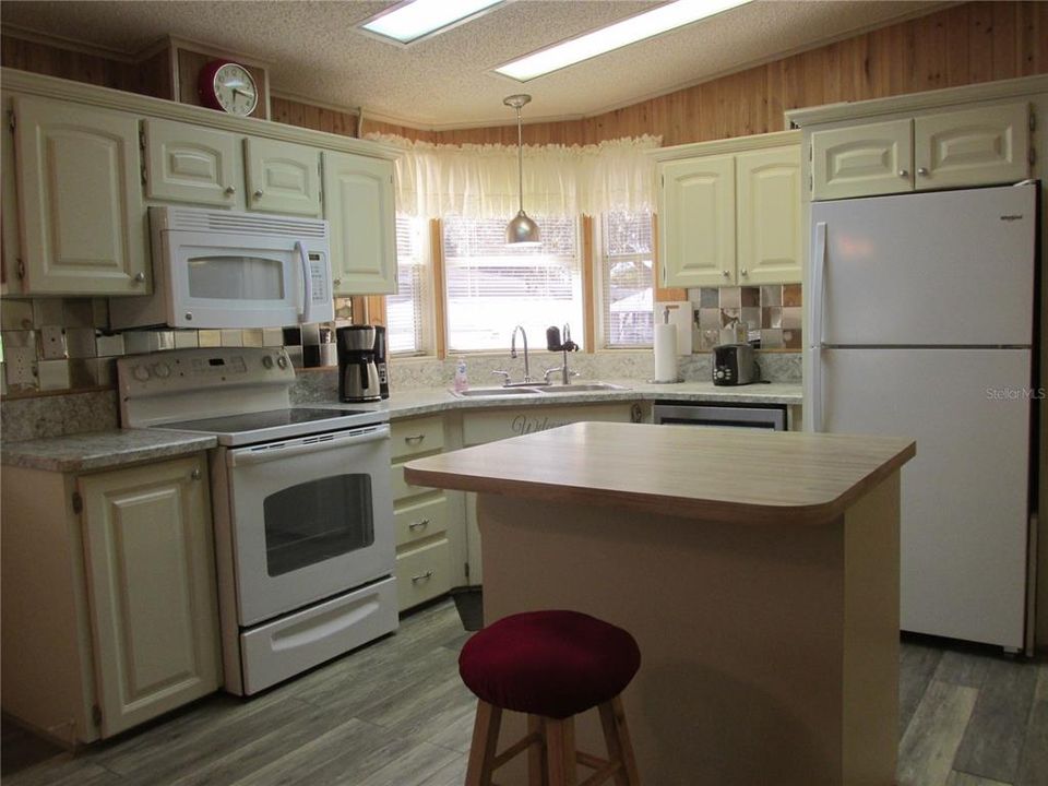 待售: $150,000 (2 贝兹, 2 浴室, 1080 平方英尺)