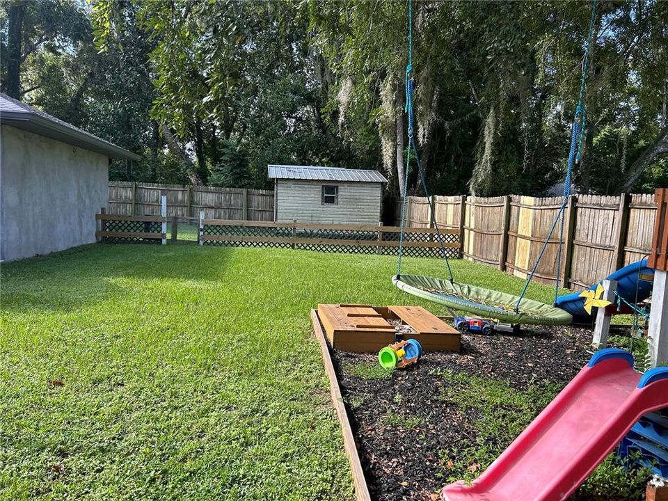 En Venta: $295,000 (3 camas, 2 baños, 1883 Pies cuadrados)