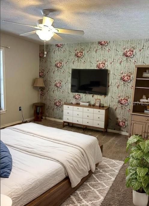 En Venta: $295,000 (3 camas, 2 baños, 1883 Pies cuadrados)