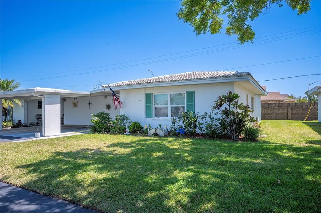 For Sale: $155,000 (2 beds, 2 baths, 1176 Square Feet)