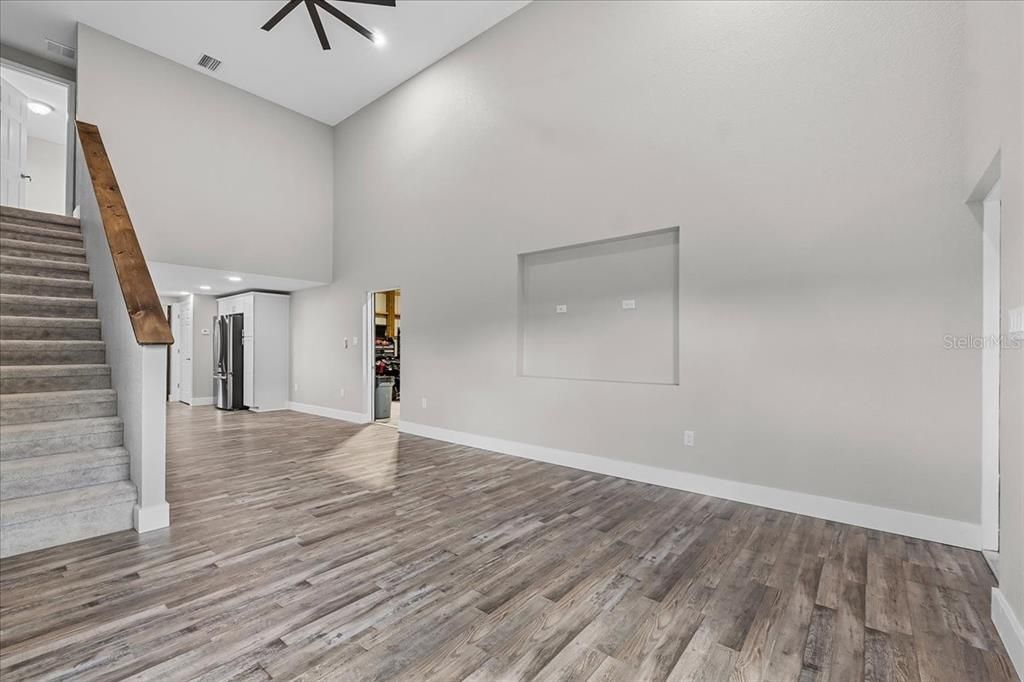 For Sale: $5,500,000 (6 beds, 5 baths, 6972 Square Feet)