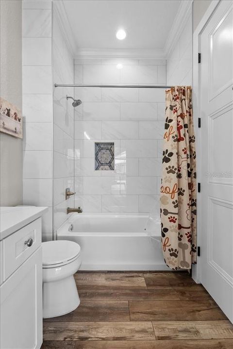 For Sale: $5,500,000 (6 beds, 5 baths, 6972 Square Feet)