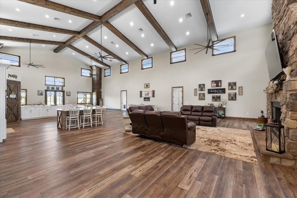 For Sale: $5,500,000 (6 beds, 5 baths, 6972 Square Feet)