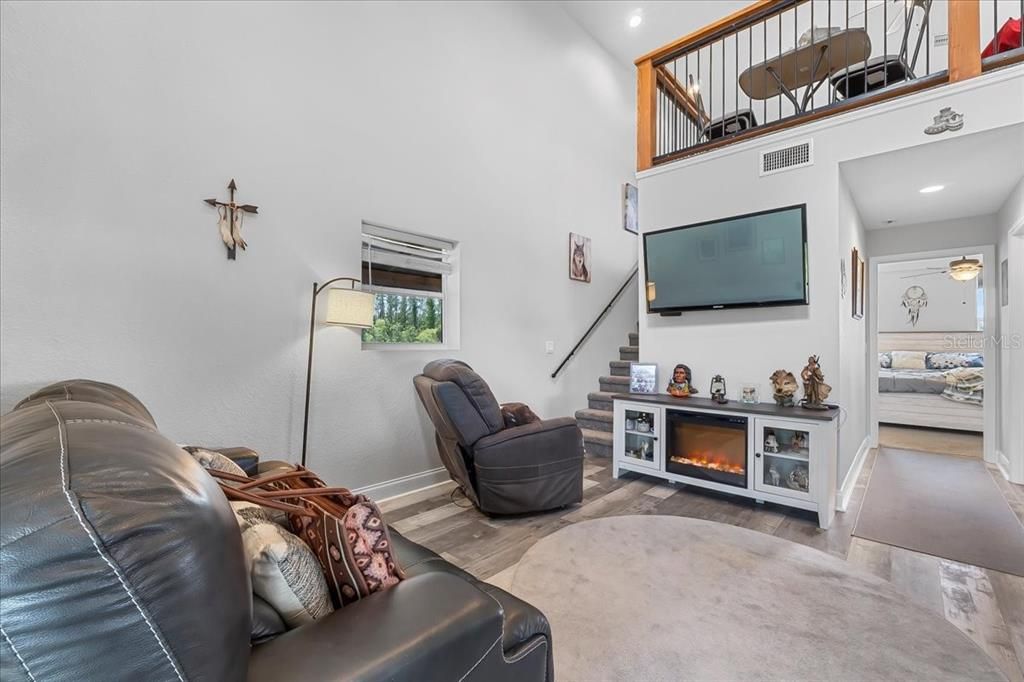 For Sale: $5,500,000 (6 beds, 5 baths, 6972 Square Feet)