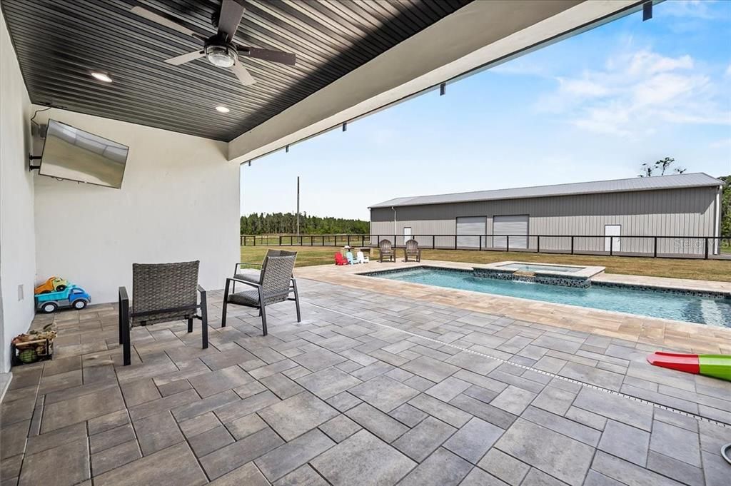 For Sale: $5,500,000 (6 beds, 5 baths, 6972 Square Feet)