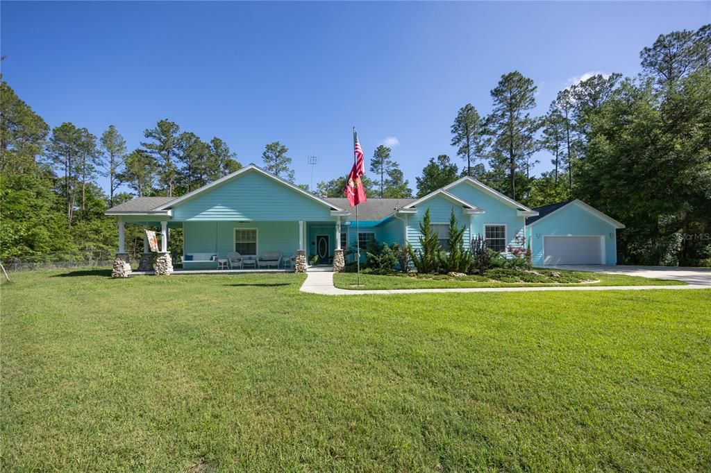 最近售出: $620,000 (5 贝兹, 2 浴室, 2482 平方英尺)