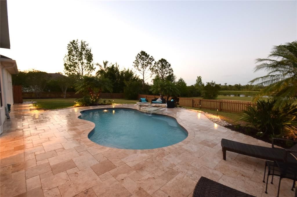 For Sale: $839,000 (5 beds, 3 baths, 2595 Square Feet)