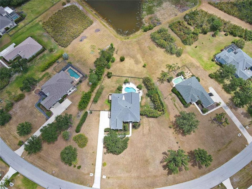 For Sale: $839,000 (5 beds, 3 baths, 2595 Square Feet)