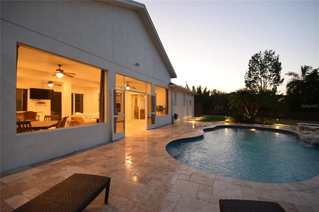 For Sale: $839,000 (5 beds, 3 baths, 2595 Square Feet)