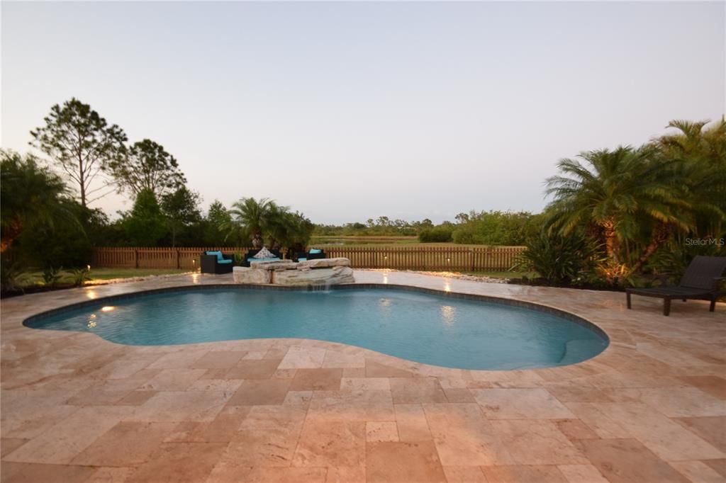 For Sale: $839,000 (5 beds, 3 baths, 2595 Square Feet)