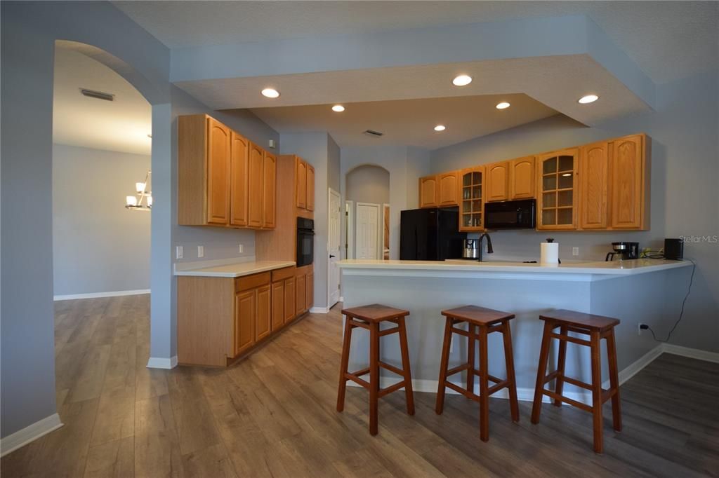 For Sale: $839,000 (5 beds, 3 baths, 2595 Square Feet)