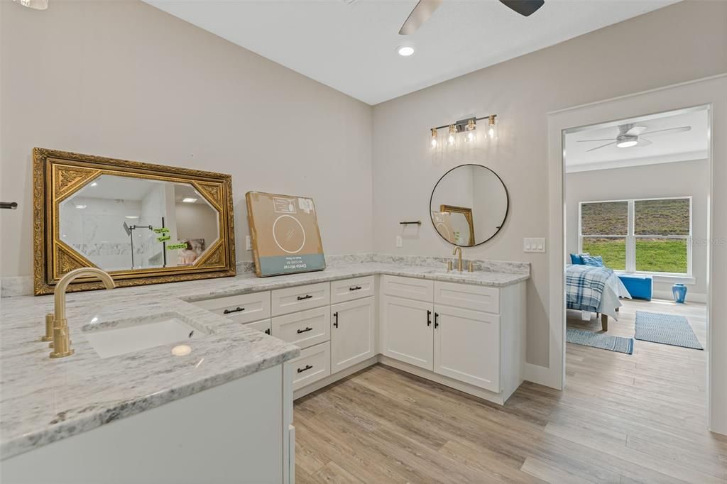 For Sale: $395,900 (3 beds, 2 baths, 1800 Square Feet)