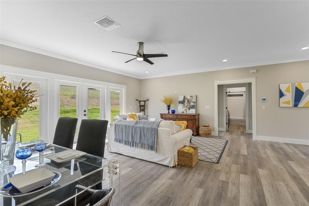 For Sale: $395,900 (3 beds, 2 baths, 1800 Square Feet)