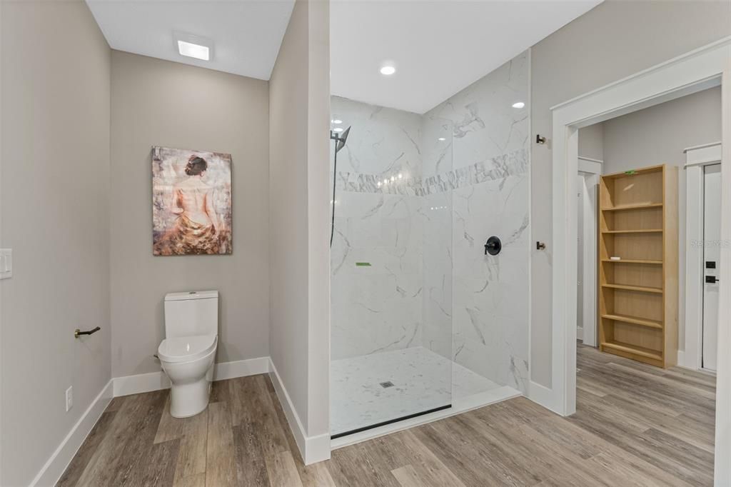 For Sale: $395,900 (3 beds, 2 baths, 1800 Square Feet)