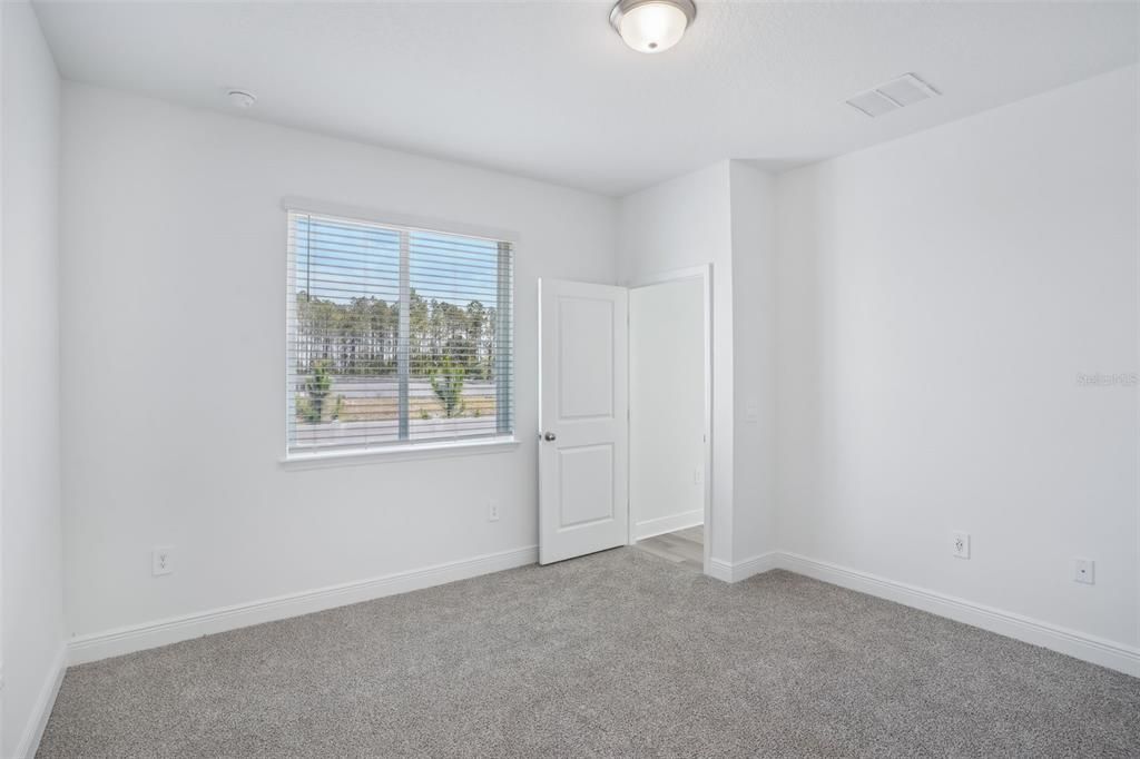 待售: $415,745 (4 贝兹, 2 浴室, 2054 平方英尺)