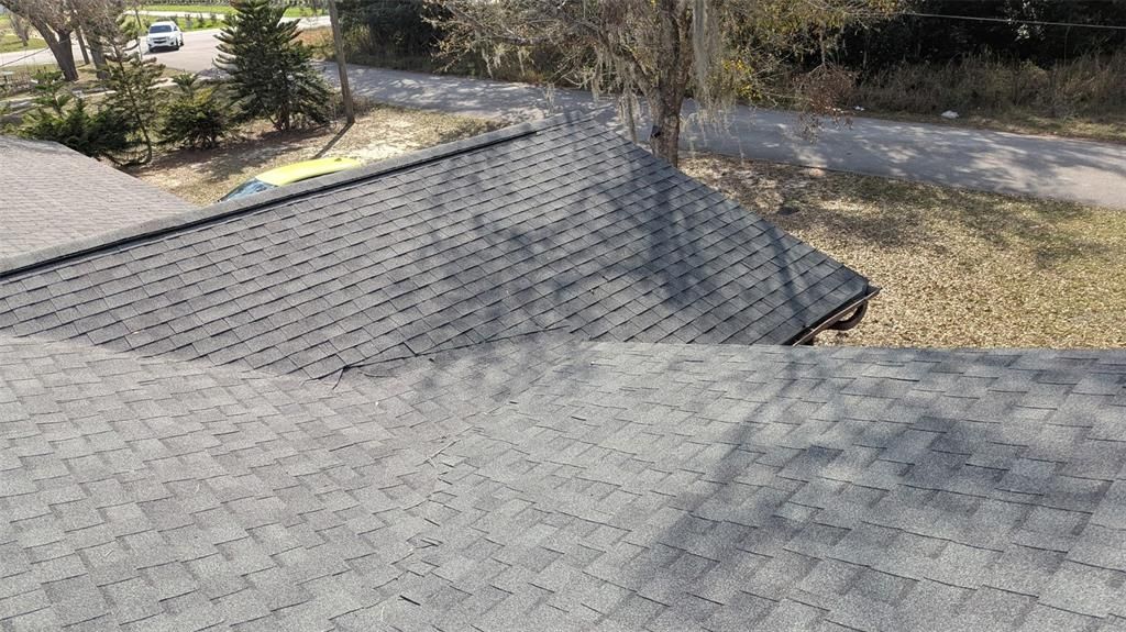 For Sale: $280,000 (5 beds, 2 baths, 1684 Square Feet)