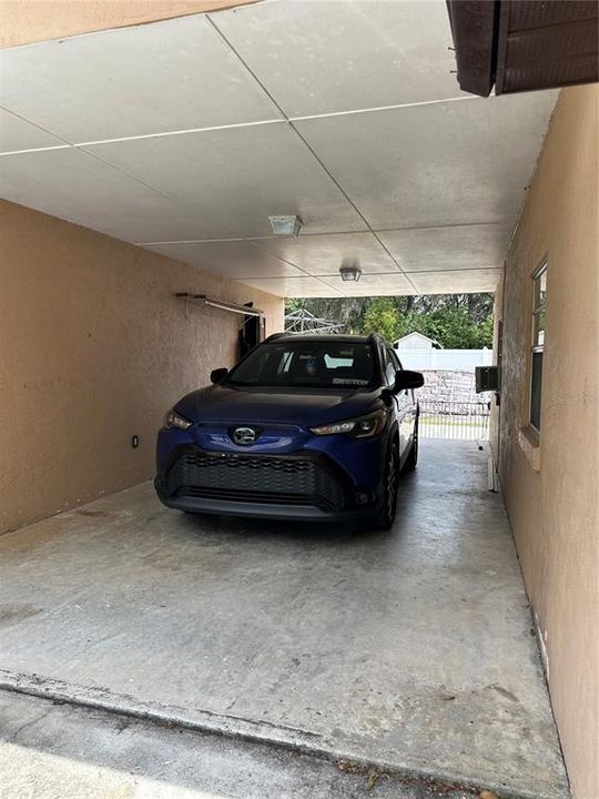 For Sale: $280,000 (5 beds, 2 baths, 1684 Square Feet)