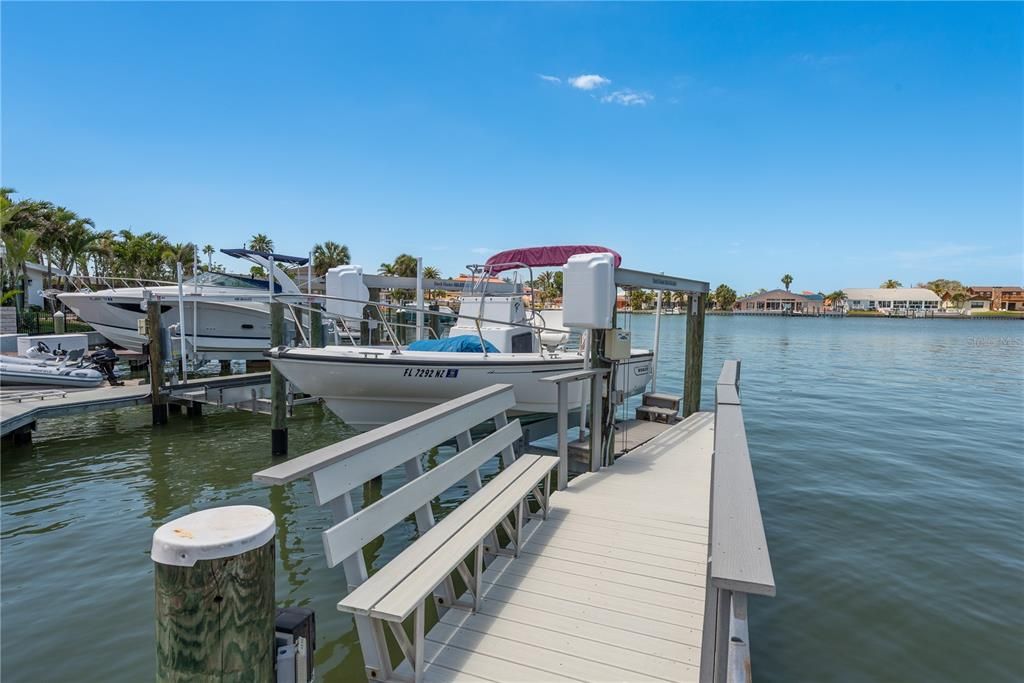 На продажу: $1,599,000 (3 спален, 3 ванн, 1955 Квадратных фут)