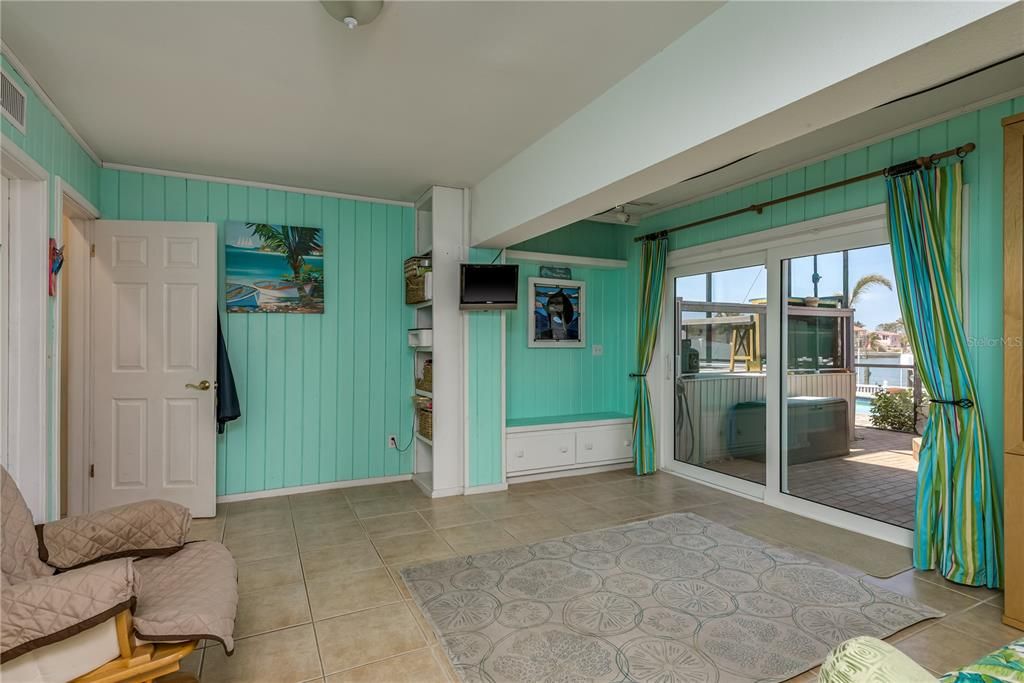 На продажу: $1,599,000 (3 спален, 3 ванн, 1955 Квадратных фут)