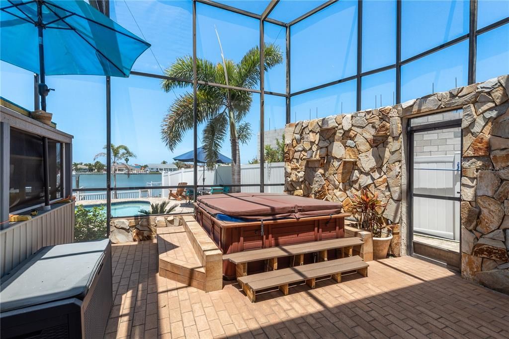 На продажу: $1,599,000 (3 спален, 3 ванн, 1955 Квадратных фут)