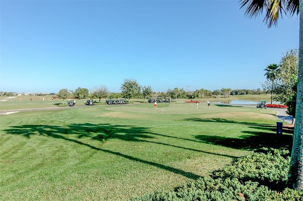 Под контрактом: $1,050,000 (3 спален, 3 ванн, 3021 Квадратных фут)