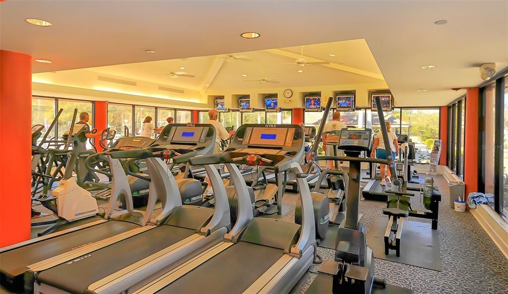 Под контрактом: $1,050,000 (3 спален, 3 ванн, 3021 Квадратных фут)